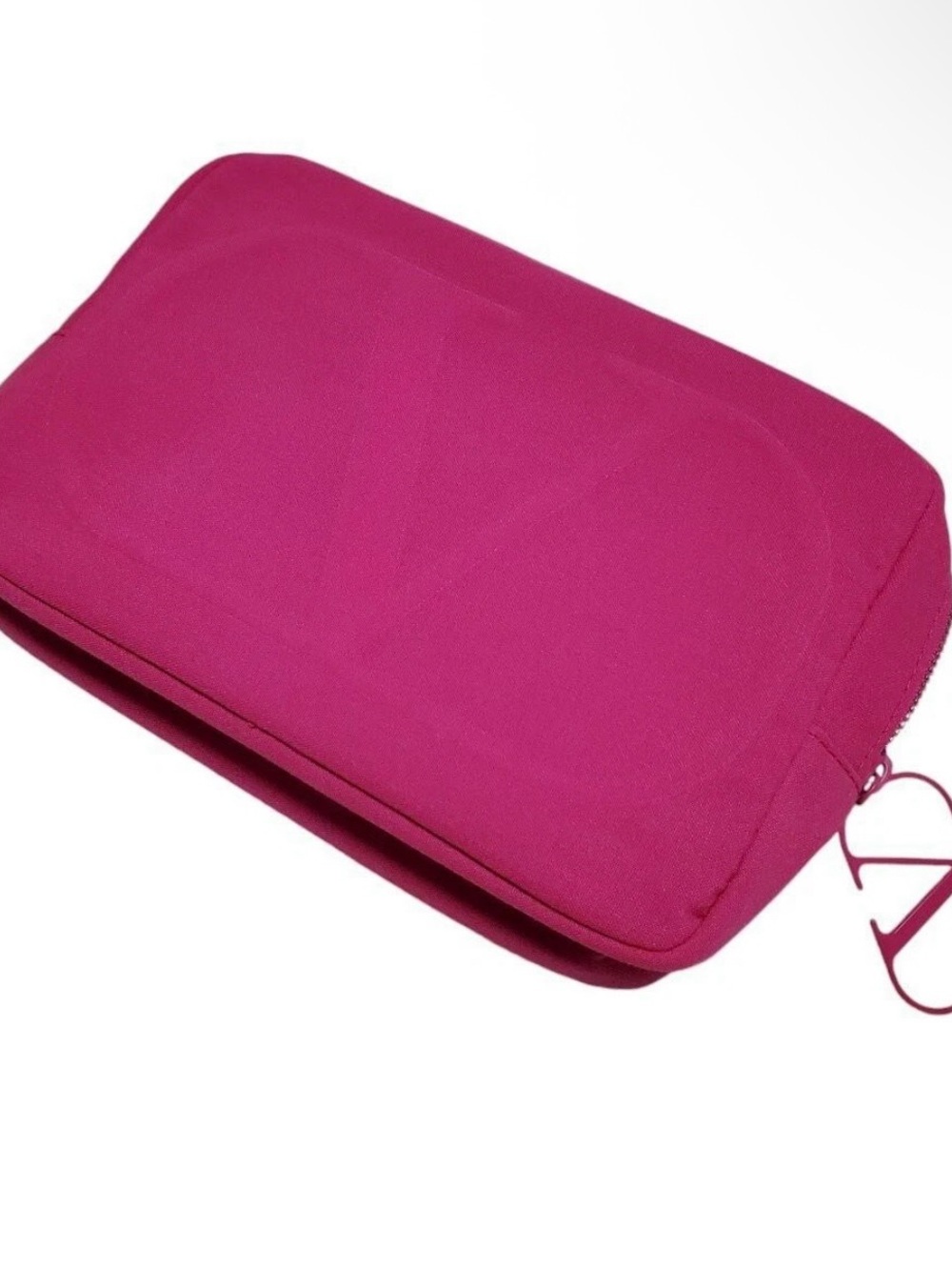 Valentino Beauty Pink Pouch new cosmetic bag. - Picture 5 of 7